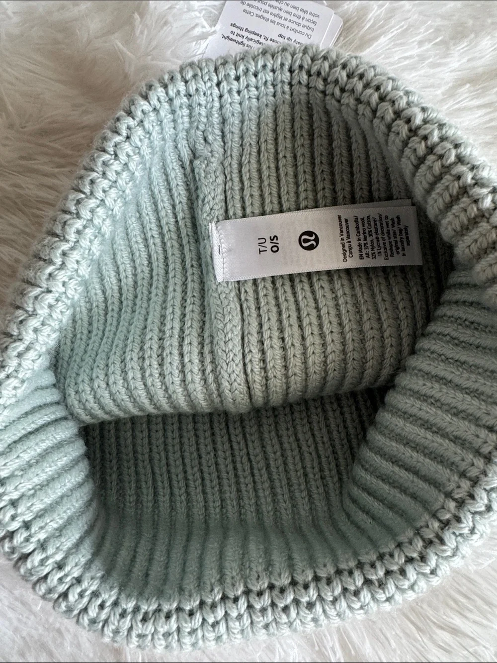 Lululemon Close-Fit Wool-Blend Ribbed Knit Beanie-Color (Pelican)